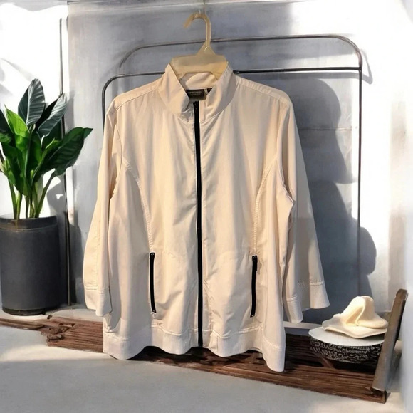 Chico's Addition White Windbreaker Size 12/14 - Picture 1 of 10
